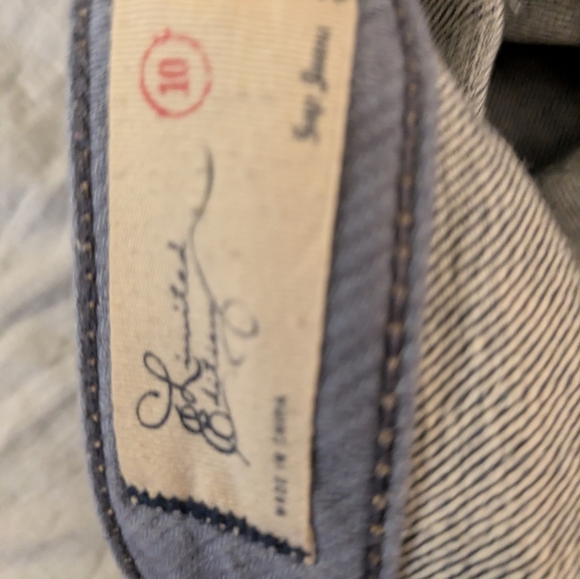 Women's Gap Jeans Straight Leg Size 10 Regular. - Picture 3 of 13